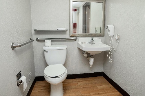 Red Roof Inn Rochester - Henrietta image 3